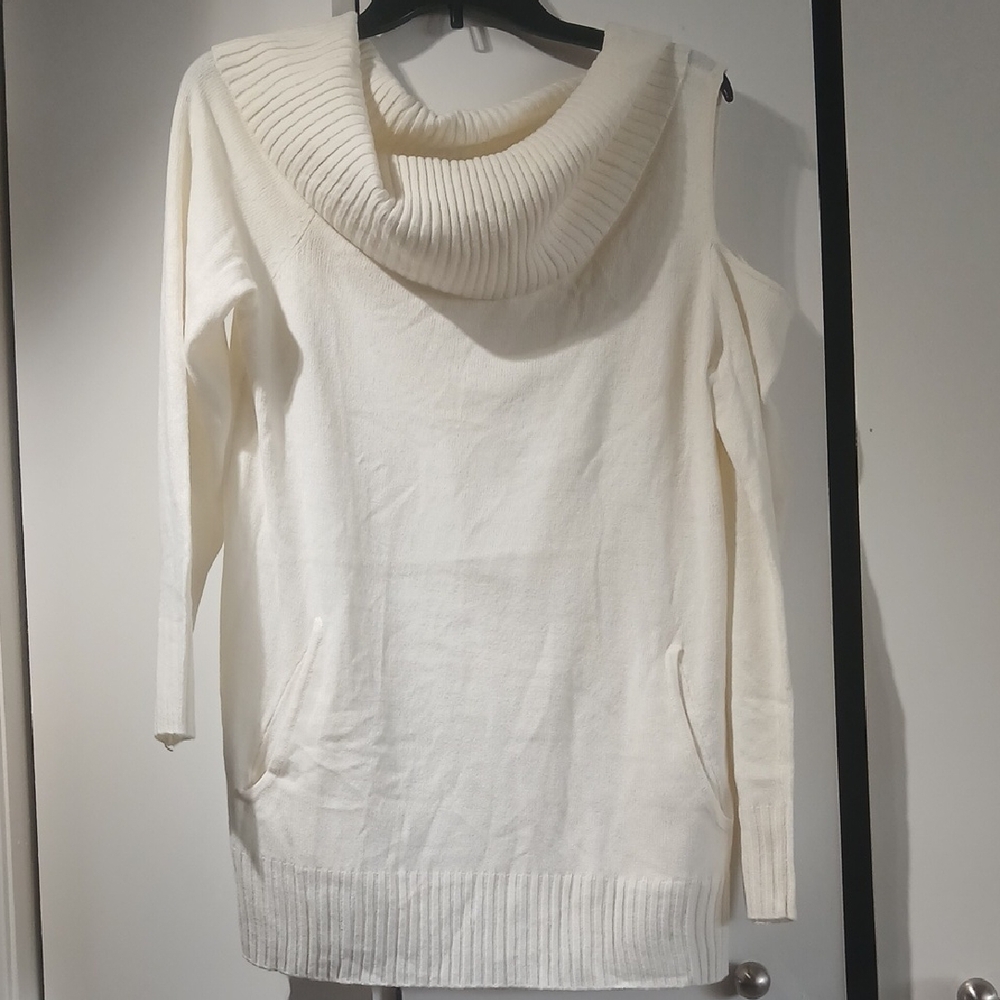 🆕️NYCO Cowl Neck Cold Shoulder Long Sleeve Tunic Top